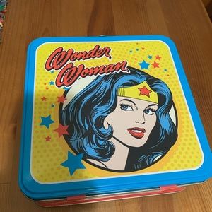 Wonder Woman lunchbox